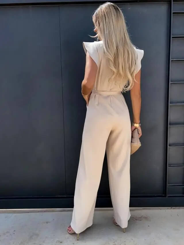 Veelzijdige mouwloze dames jumpsuit met wijde pijpen, perfect voor zomerse dagen en lente mode.