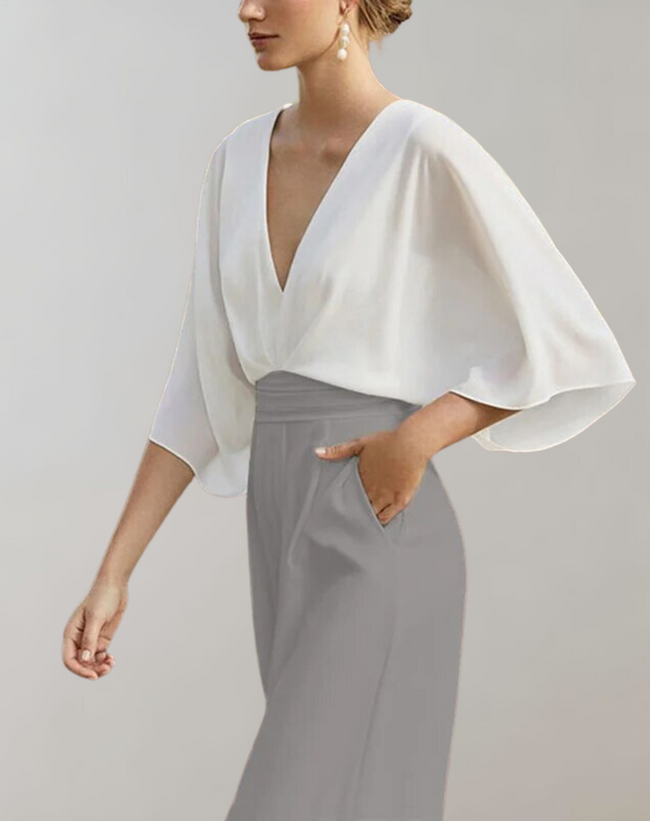 Luxe dames jumpsuit met wijde pijpen en V-hals, perfect voor avondkleding en speciale events.