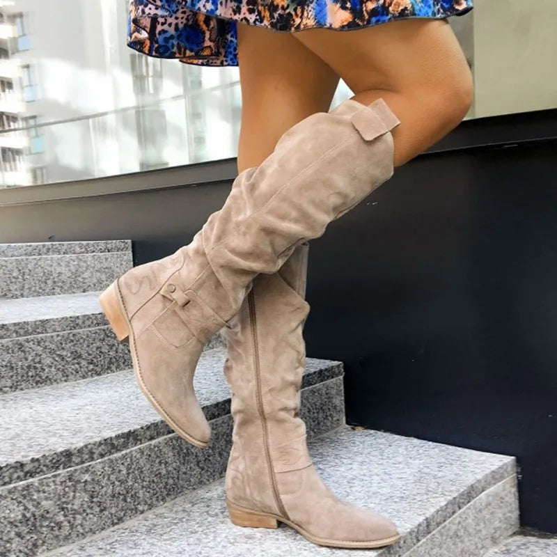Elegante dames laarzen; tijdloze stijl en comfort voor elke gelegenheid. Modieuze vrouwenmode.