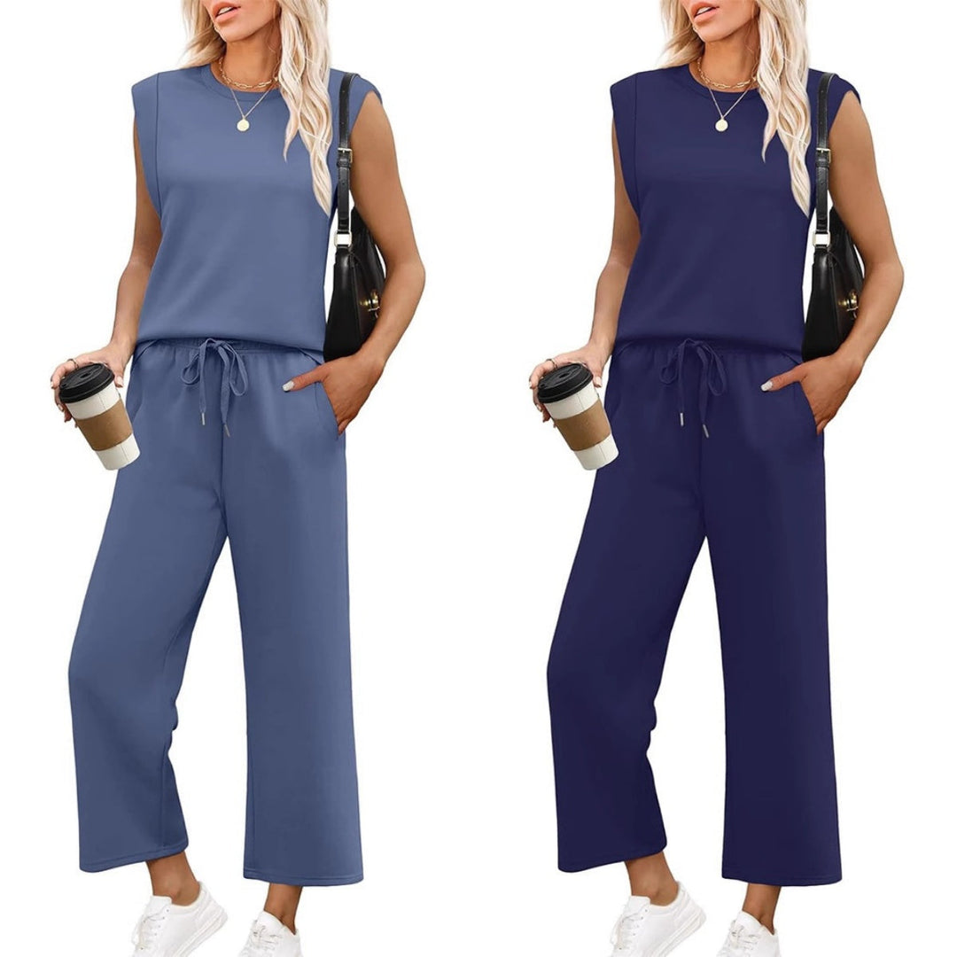 Zachte textuur van de comfortabele top en wijde broek in deze dames loungewear set.