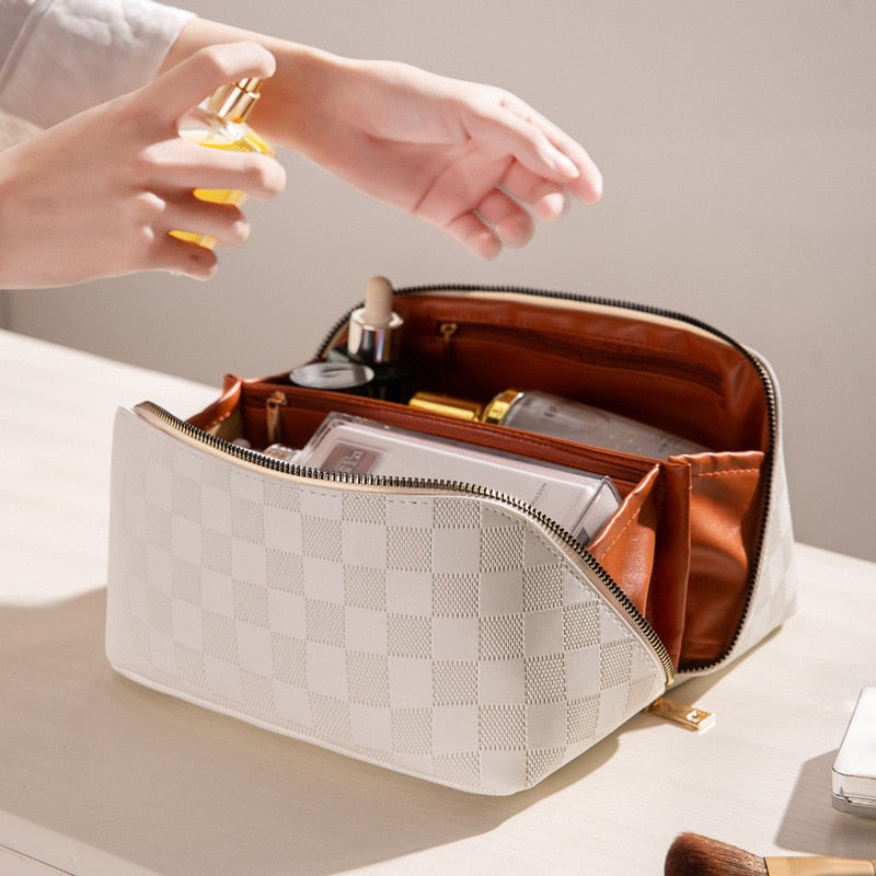 Elegante dames make-up tas van waterafstotend PU-leer met meerdere vakken voor georganiseerde opslag.