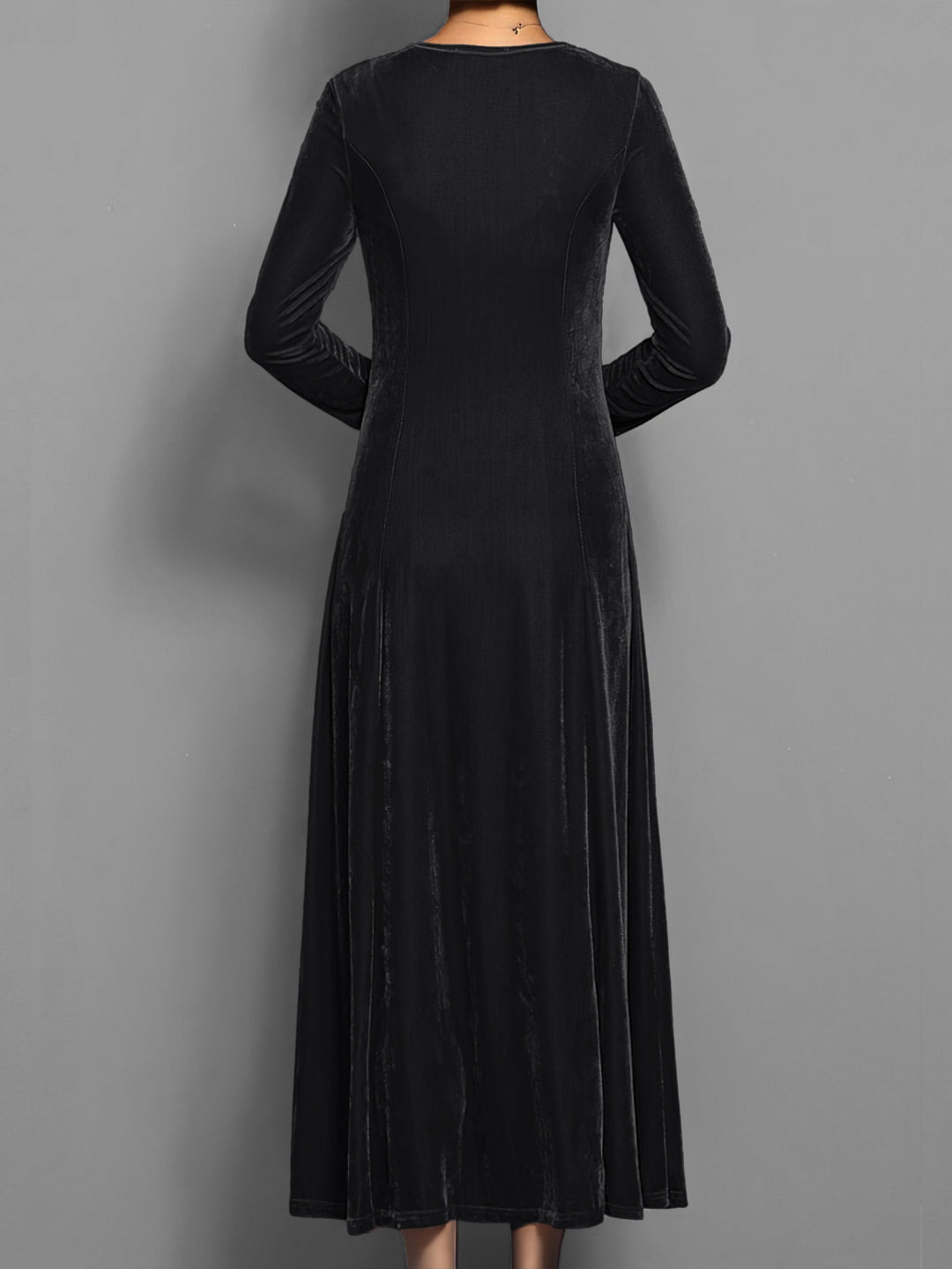 Moderne dames maxi jurk met ronde hals, perfect als bruiloftsgast of voor andere feestelijke avonden.