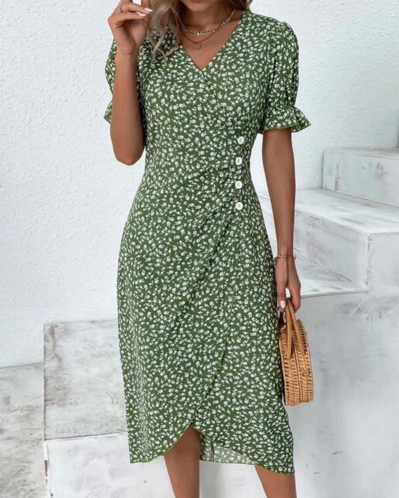 Veelzijdige dames midi jurk met korte mouwen en V-hals, stijlvol en comfortabel voor lente en zomer.
