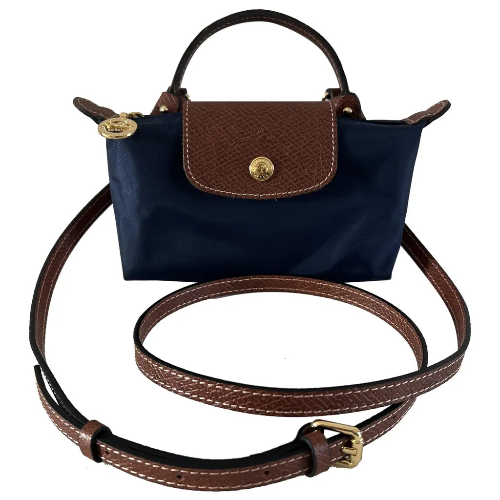 Productafbeelding van een elegante dames mini crossbody tas, compact, veelzijdig en een modieus accessoire.