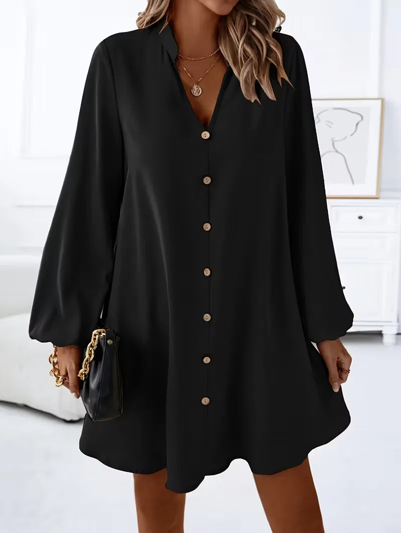 Chique dames overhemdjurk met V-hals, lange mouwen. Ideaal voor smart casual of kantoor. Elegante look.