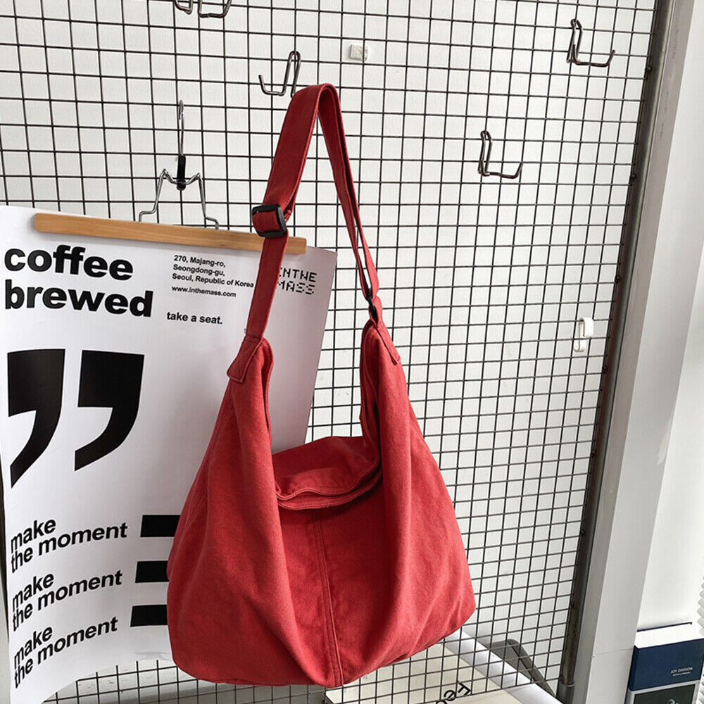 Ruime oversized schoudertas voor dames. Ideaal als casual laptop tas, modieus en praktisch voor elke dag.