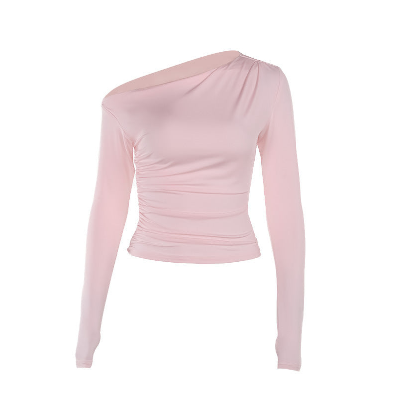 Unieke asymmetrische damestop met lange mouwen, getailleerd voor een modieuze en comfortabele pasvorm.