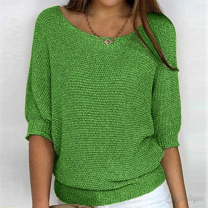 Stijlvolle dames trui met elegante open ronde hals, een veelzijdige pullover voor elke winterse outfit.