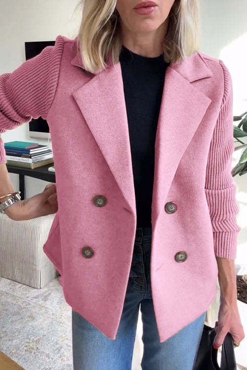 Comfortabele double breasted dames blazer met reverskraag, perfect voor casual chic voorjaar outfits.