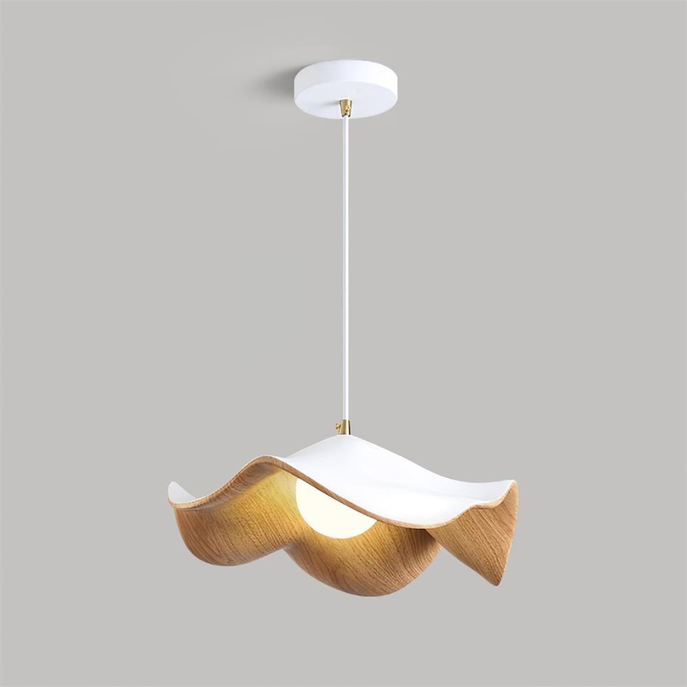 "Elegante ElementBois hanglamp van hout en hars met lotus ontwerp, straalt warme verlichting uit, ideaal voor elke ruimte."