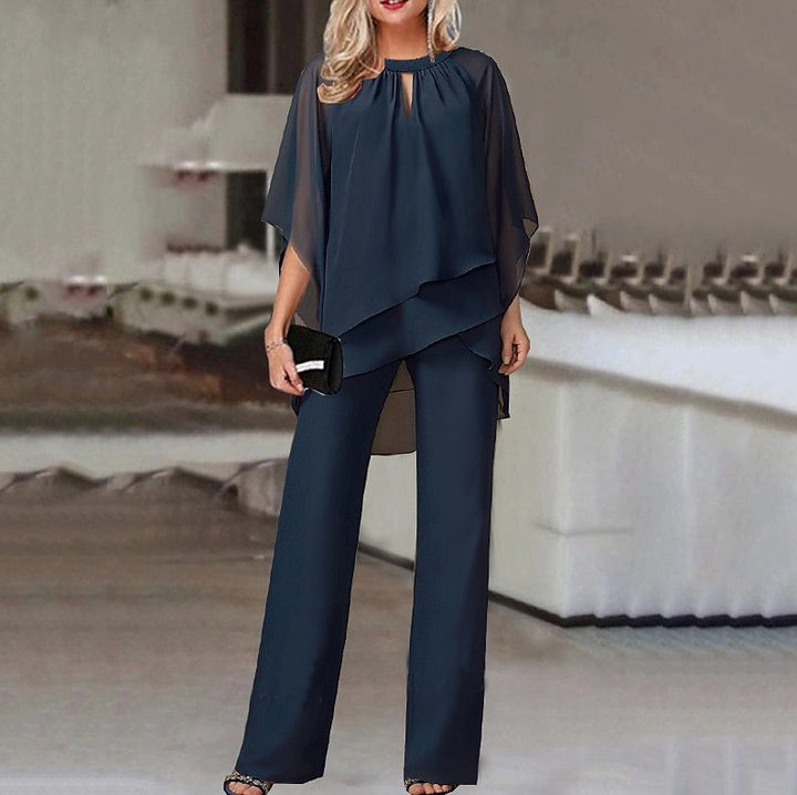 Elegante glanzende dames co-ord set, perfect voor feestjes, avonden uit en speciale gelegenheden. Stijlvolle feestkleding.