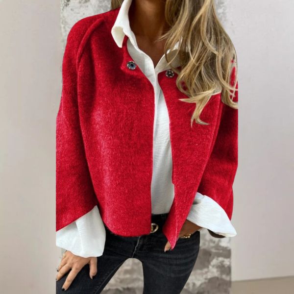 "Elegante halflange damesjas met stijlvolle snit, ideaal voor vrijetijdslook en comfort, gemaakt van hoogwaardige materialen.