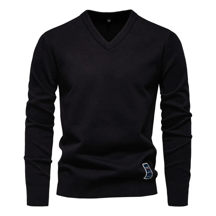 Heren V-hals trui met tijdloze elegantie, comfortabel en perfect voor smart casual mannenmode. Winterklaar.