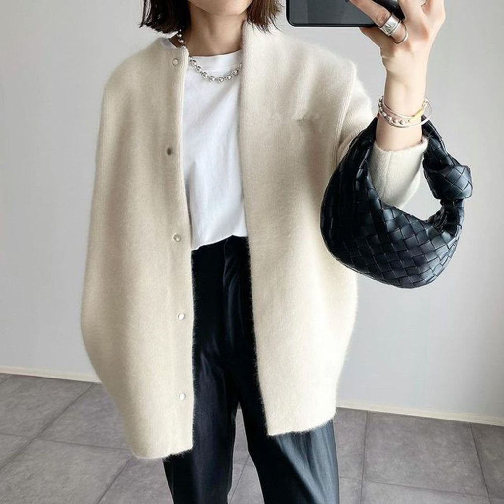 Elegante khaki cardigan voor vrouwen met tijdloze stijl, subtiele textuur en zachte stof voor veelzijdige, comfortabele outfi