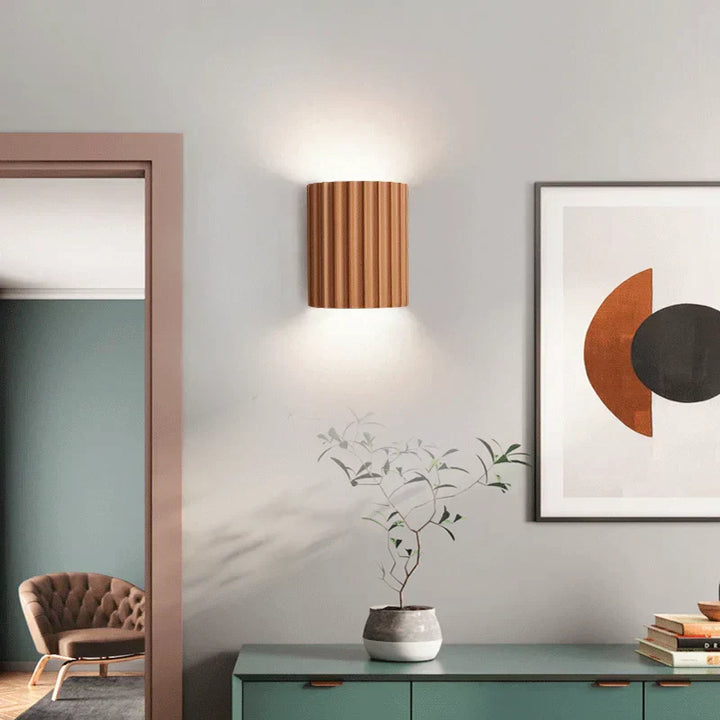Elegante LED wandlamp met modern design, strakke lijnen en luxe afwerking, ideaal voor elke kamer in huis.