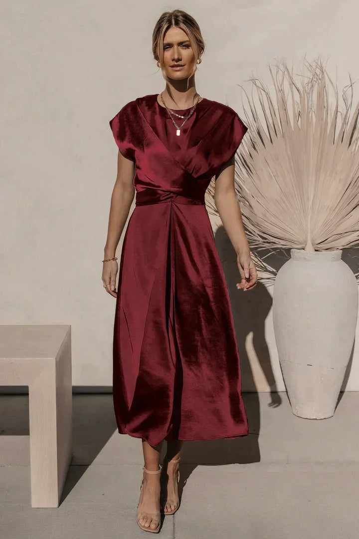 Midi feestjurk voor dames, stijlvol en elegant. Ideaal voor gala of andere speciale gelegenheden.