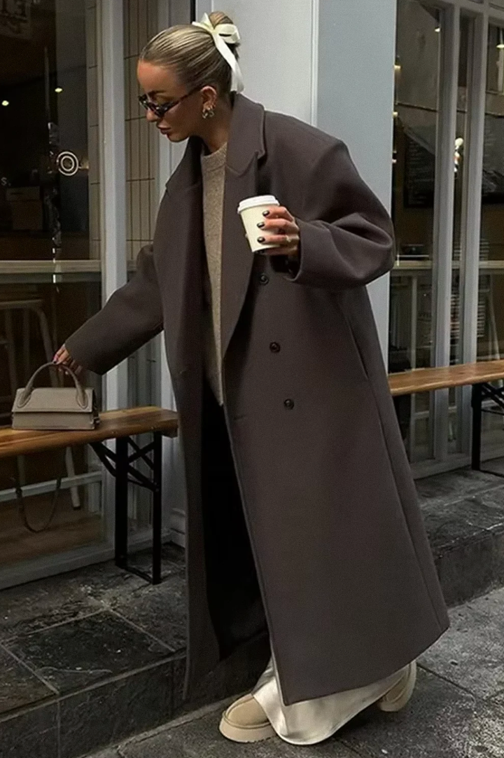 "Elegante Noëlle oversized jas voor dames, lichtgewicht en trendy voor lente, double-breasted, met split voor comfort."