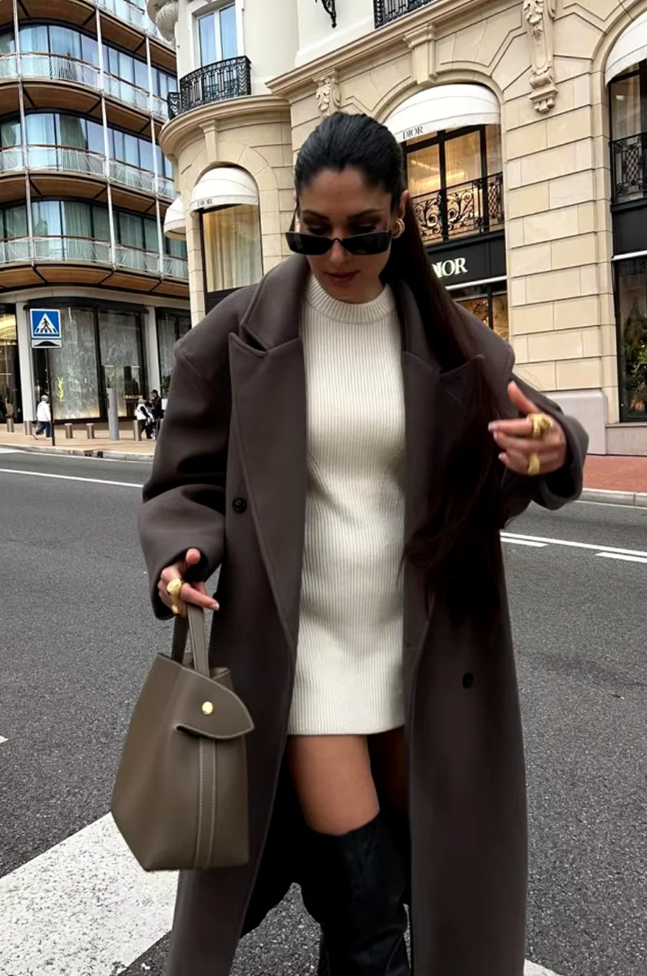 "Elegante Noëlle oversized jas voor dames, lichtgewicht en trendy voor lente, double-breasted, met split voor comfort."