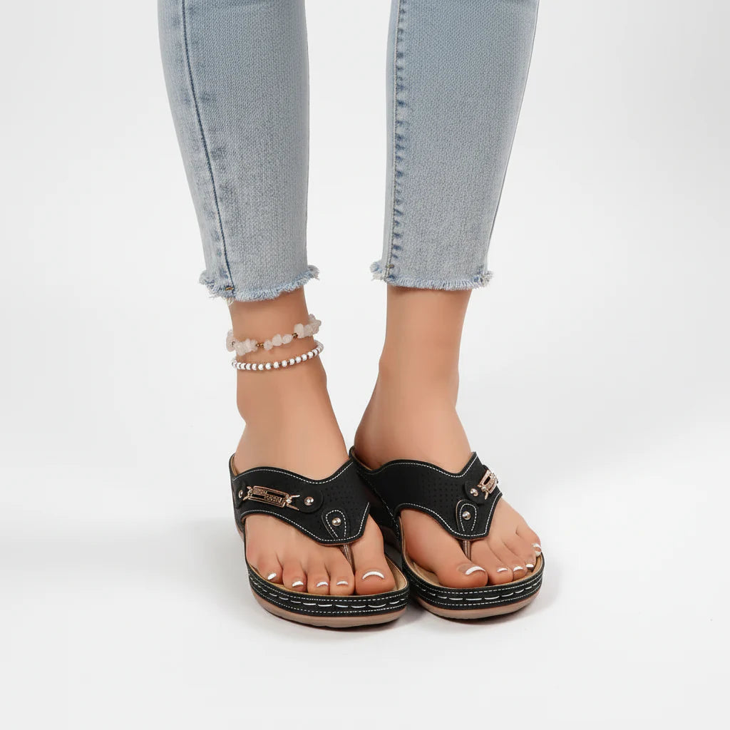 Comfortabele orthopedische dames slippers met ergonomisch voetbed. Perfect voor voetcomfort tijdens de zomer.