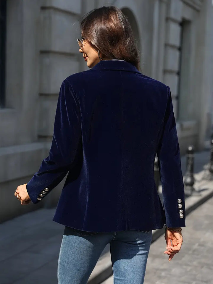 "Elegante retro dames blazer met klassieke snit, getailleerde pasvorm en stijlvolle details voor veelzijdige outfits."