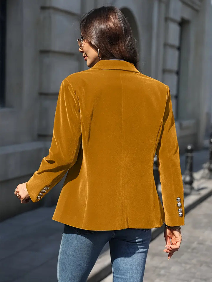 "Elegante retro dames blazer met klassieke snit, getailleerde pasvorm en stijlvolle details voor veelzijdige outfits."