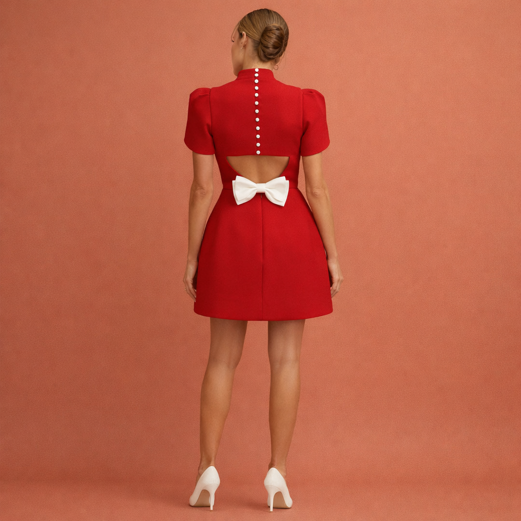 Comfortabele witte mini jurk voor dames, ideaal als luchtige zomerjurk en stijlvolle kleding.