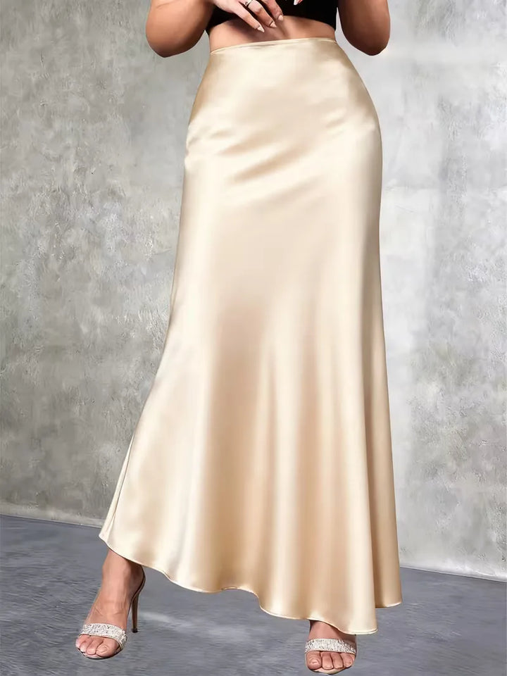 Verfijnde satijnen rok voor dames, maxi lengte en hoge taille, ideaal voor formele evenementen.