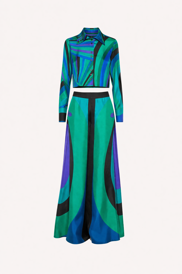 Dames lentekleding: elegante tweedelige outfit met print. Comfortabele top en wijde broek, perfect voor een stijlvolle look.