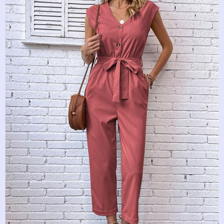 "Elegante V-hals dames jumpsuit, kort en luchtig, met trendy korte mouwen en cropped broeklengte, ideaal voor zomer"