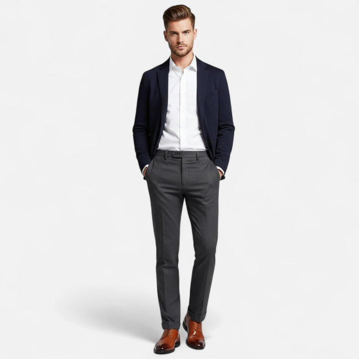 Stijlvolle zwarte oxford herenschoenen met comfortabele pasvorm. Essentieel voor een formele en zakelijke mannenmode look.