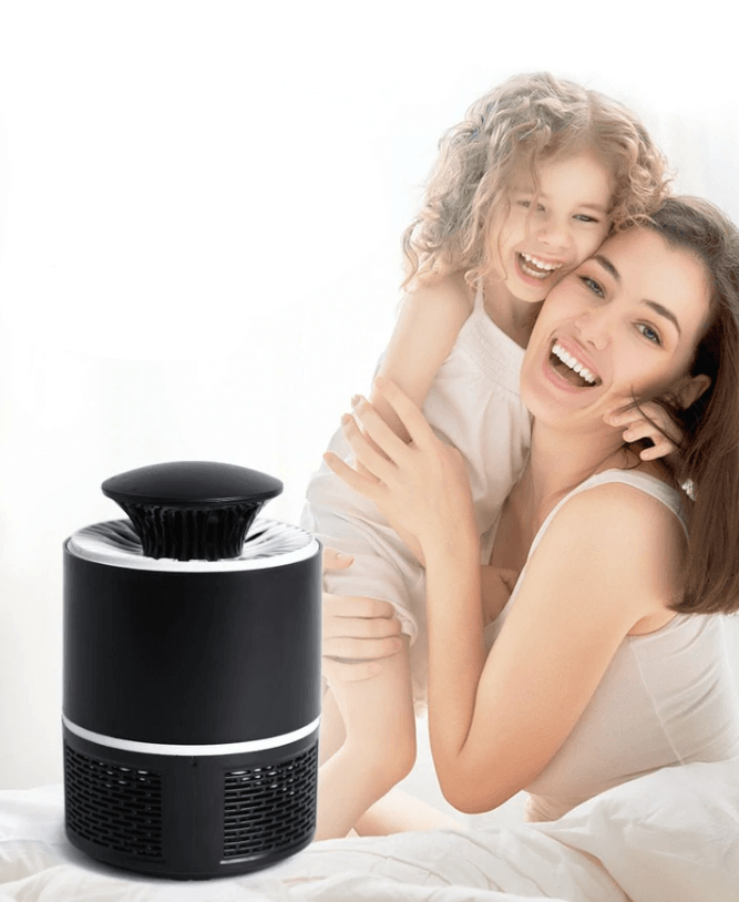 "Elektrische muggendoder lamp, krachtig design, USB oplaadbaar, stil, elegant zwart, geschikt voor binnen en buiten."