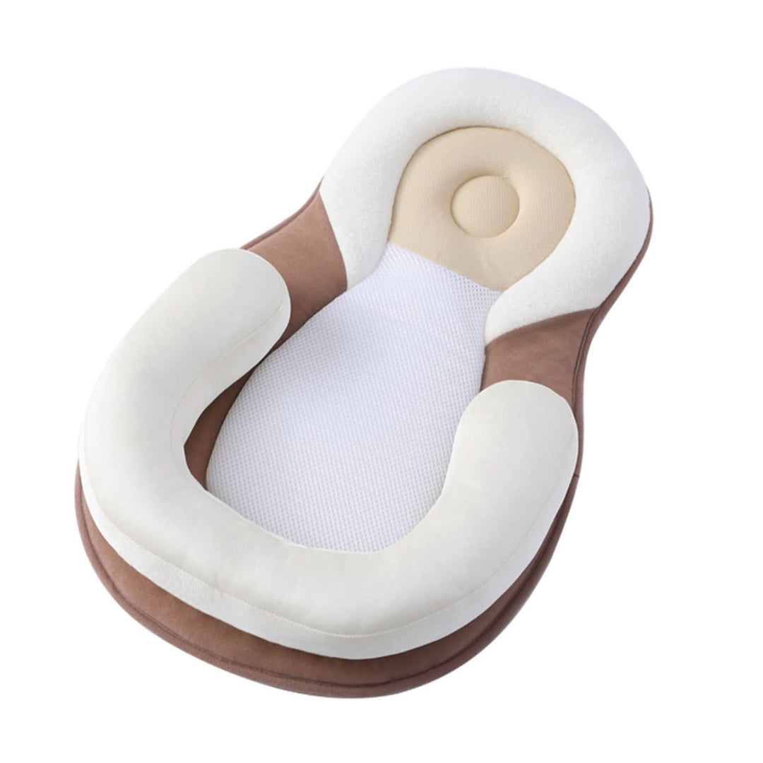 Veilig en ademend babykussen, ergonomisch voor pasgeborenen, voorkomt hoofdvervorming.