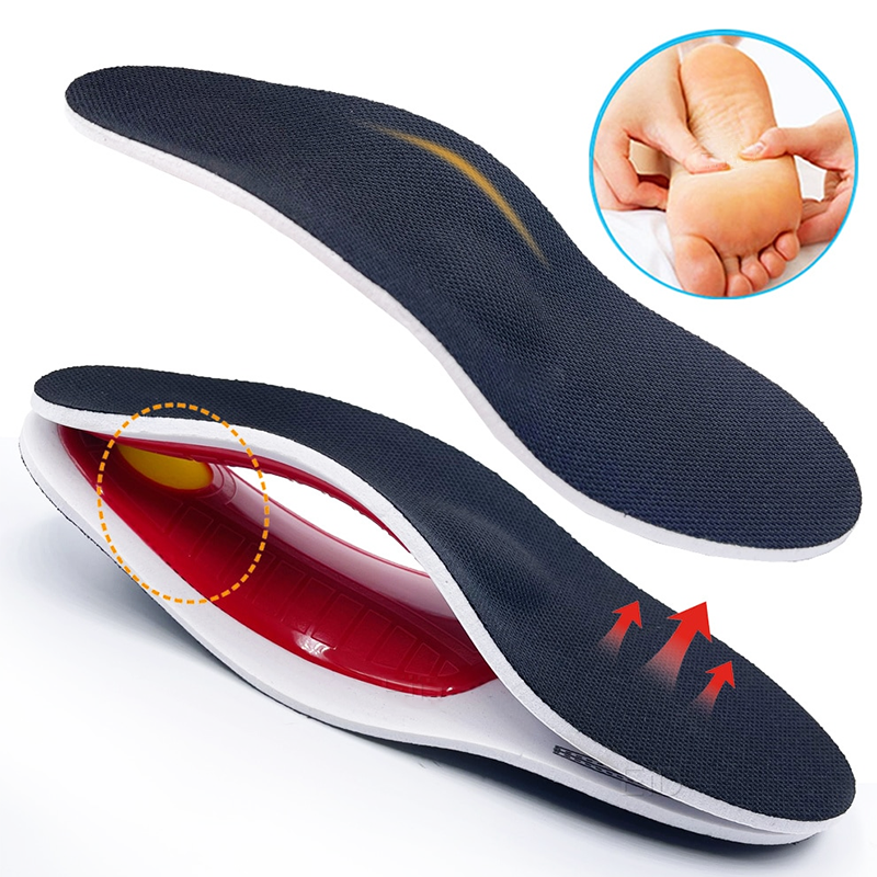 Ademende steunzolen voor fasciitis plantaris en platvoeten. Ergonomisch ontwerp voor gerichte voetondersteuning.