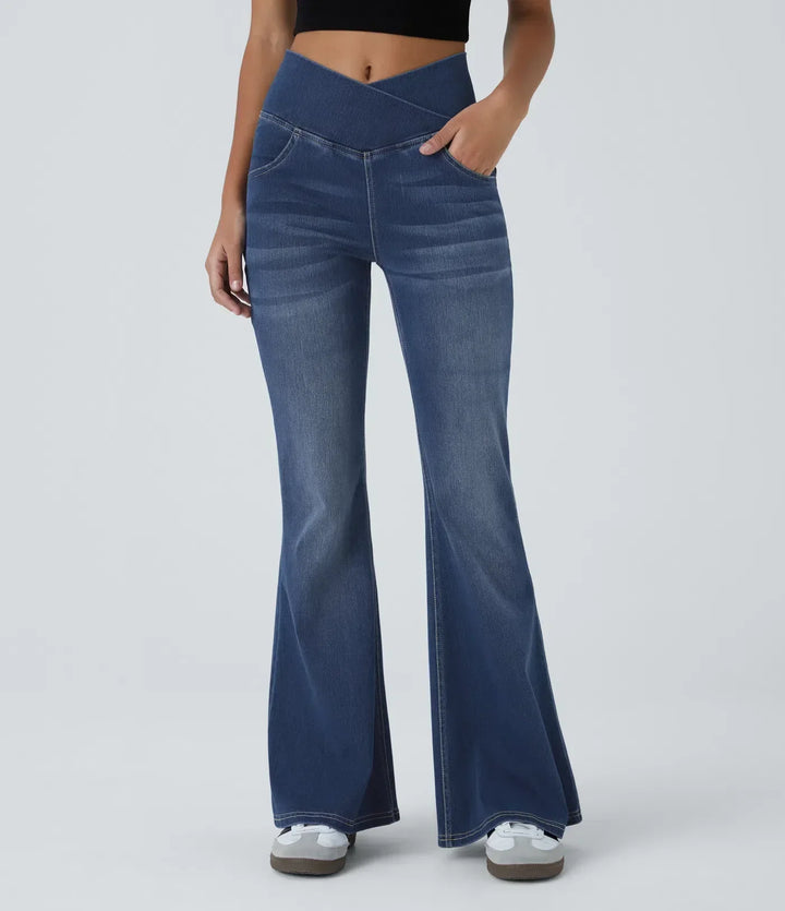 Flared jeans met hoge taille, elastisch, comfortabel en ademend, accentueert het figuur, ideaal voor elke gelegenheid.