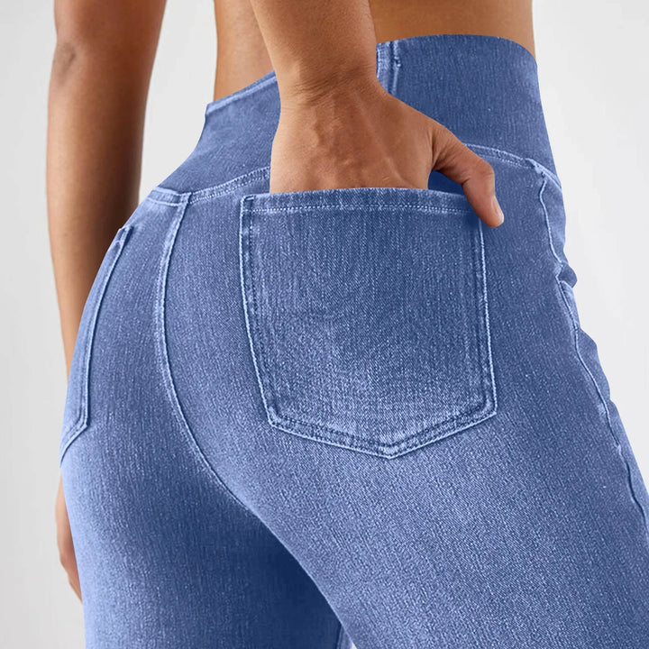 Flared jeans met hoge taille, elastisch, comfortabel en ademend, accentueert het figuur, ideaal voor elke gelegenheid.