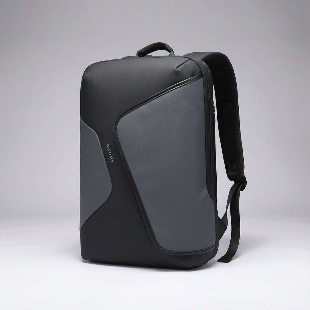 Stijlvolle waterdichte laptop rugzak (FluxPack) met geïntegreerde USB-oplaadpoort voor forensen.