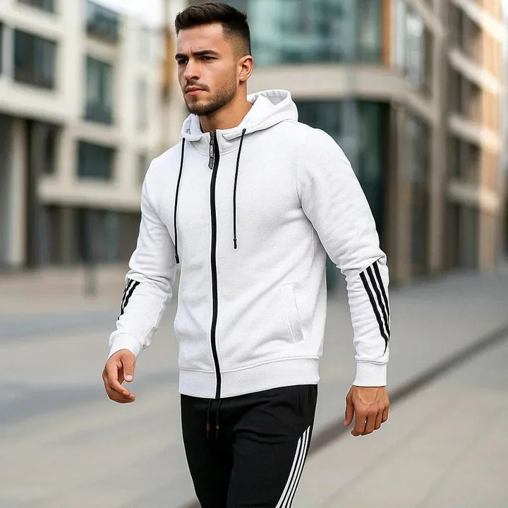 Sportieve gebreide herenset Kael met stretch, perfect voor relaxte dagen of actieve vrije tijd.