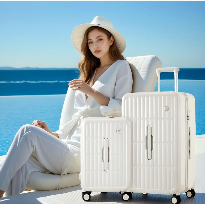 Gele koffer met stevige behuizing en 360° draaibare wielen, een must-have reisaccessoire.