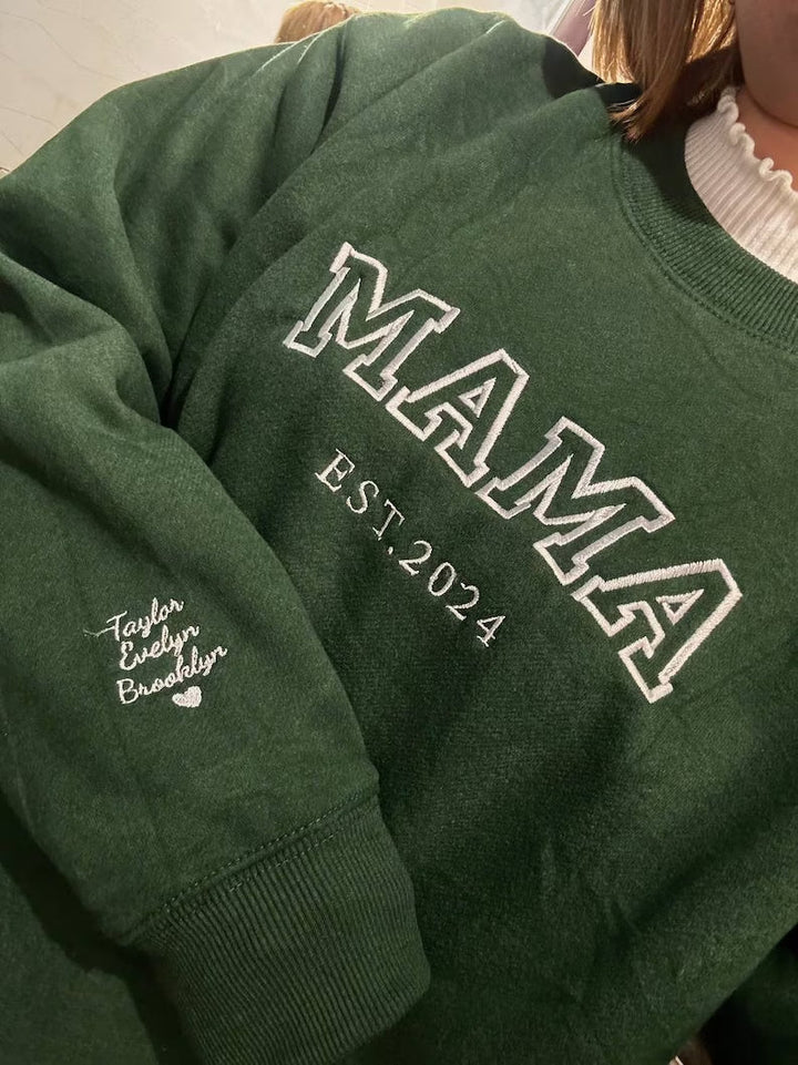 Zachte, warme unisex trui met namen, het perfecte persoonlijke Moederdag cadeau.