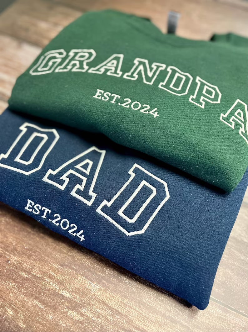 Gepersonaliseerde unisex T-shirts, sweaters & hoodies met familienamen voor Moederdag.
