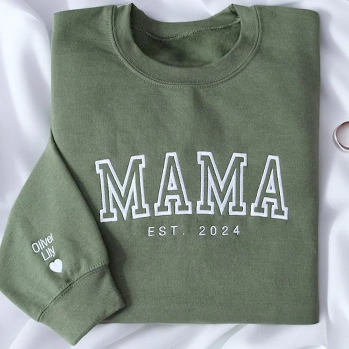Maatwerk unisex sweater met kwaliteit geborduurde namen, uniek Moederdag geschenk.