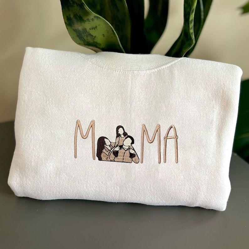 Dames sweatshirt met geborduurd portret, ideaal Moederdag cadeau. Gepersonaliseerd en uniek, comfortabele dameskleding.
