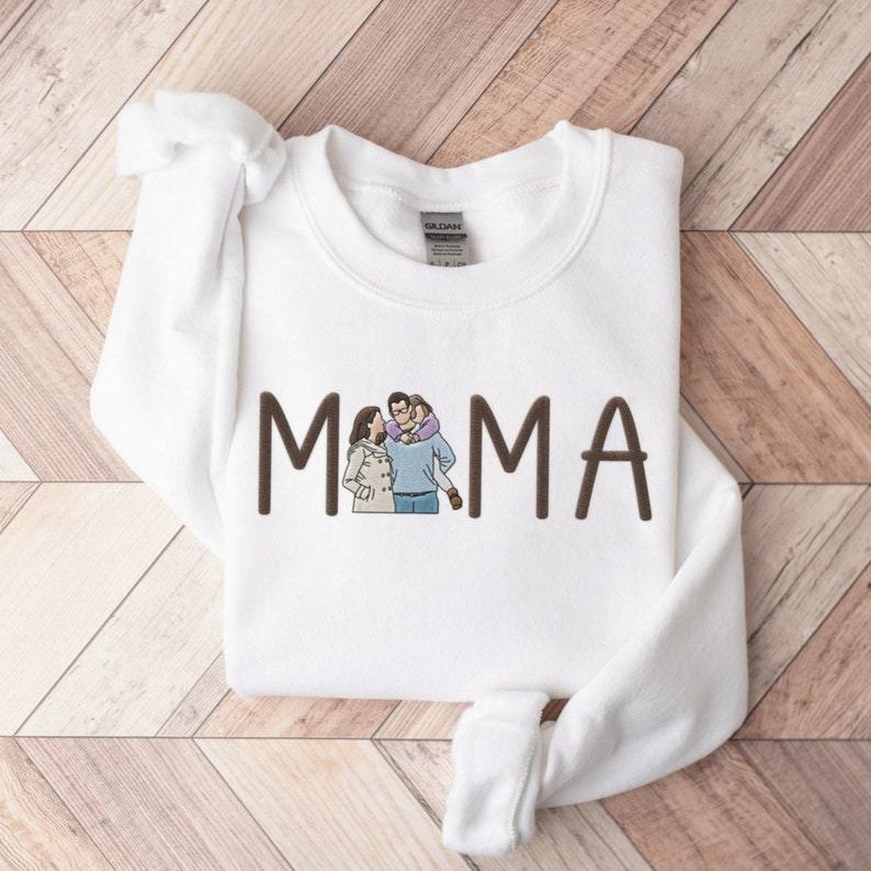 Geborduurd portret op dames sweatshirt, gepersonaliseerd. Unieke trui, comfortabel en dierbaar cadeau voor haar.