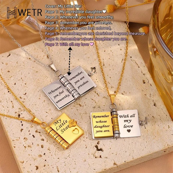 Unieke gouden boek ketting, een persoonlijk en betekenisvol geschenk voor elke geliefde.