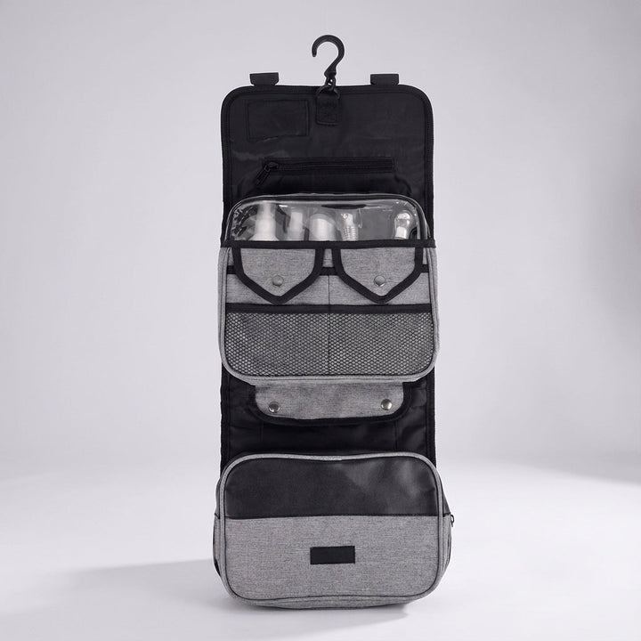 Hangende toilettas ToiletryMate voor reizigers; opvouwbaar, praktische organizer voor al je toiletartikelen.