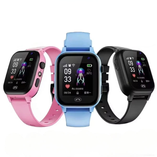 "GPS Kinder Smartwatch met blauwe band, ingebouwde camera en GPS-tracker, ideaal voor veilige avonturen van kinderen."