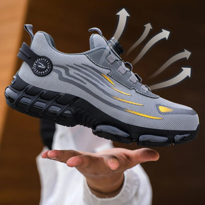 Stevige antislipzool van zwarte veiligheidswerkschoenen, biedt grip en duurzame bescherming op het werk.
