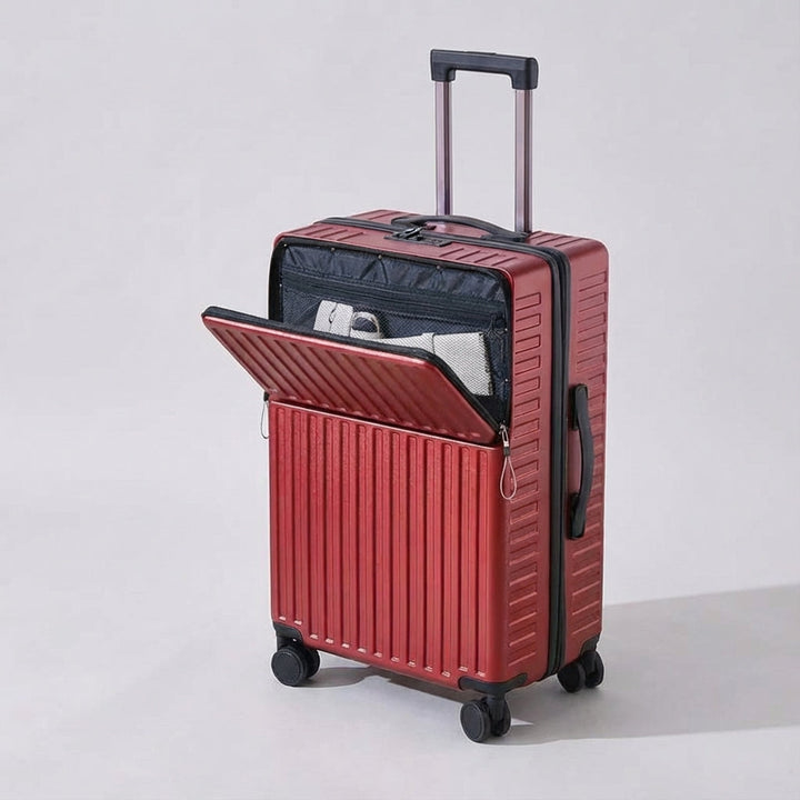 Groene Travelift lichtgewicht spinner trolley met stevig voorvak, essentieel voor comfortabel en efficiënt reizen.