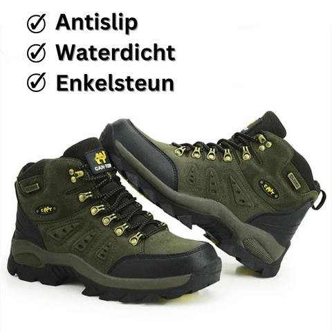 Close-up van vetersysteem op de bruine heren All-Terrain Comfort wandelschoenen, optimale pasvorm.