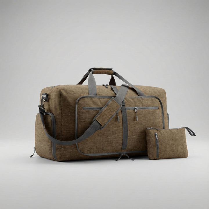 Lichtgewicht opvouwbare duffelbag voor reizen en sport, waterbestendig polyester materiaal.